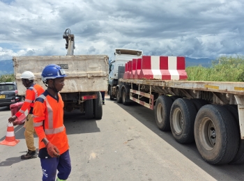 Les  travaux d’aménagement et modernisation du Poste Frontière à Arrêt Unique de Gatumba  viennent de commencer. 