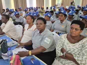 Sensibilisation sur les règlementations du COMESA sur les normes minimales pour le traitement des petits commerçants transfrontaliers au Port de Rumonge : les Petits commerçants transfrontaliers plus que satisfaits